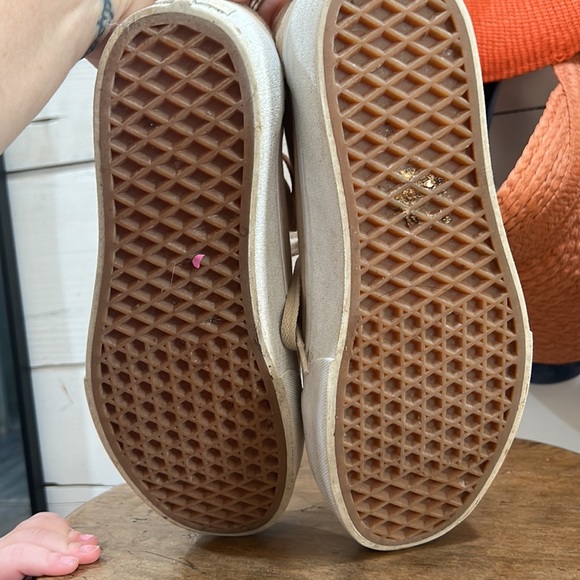 Vans - Picture 4 of 4